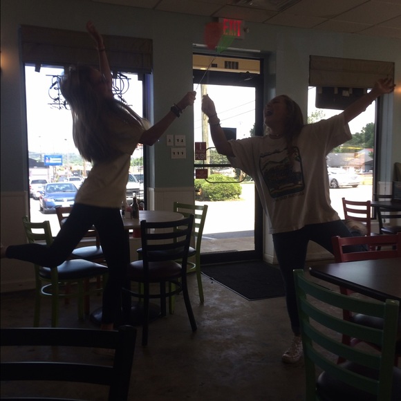 Meet your Posher, Trinity - Picture 1 of 1