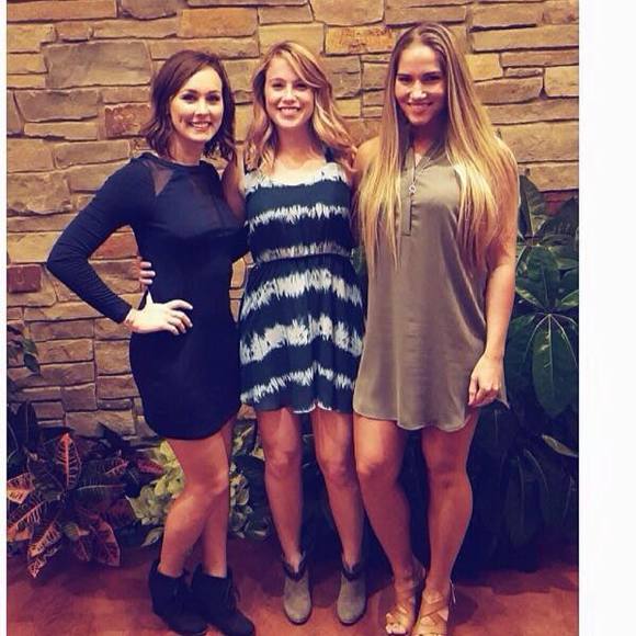 Meet your Posher, Layni - Picture 1 of 1