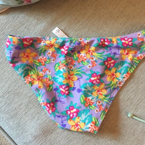 Tropical print bottoms - Picture 2 of 3
