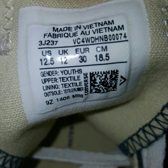 Converse - Picture 3 of 3