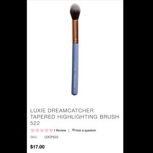 Luxie Tapered Highlighting Brush