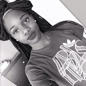 Meet your Posher, Shakayla