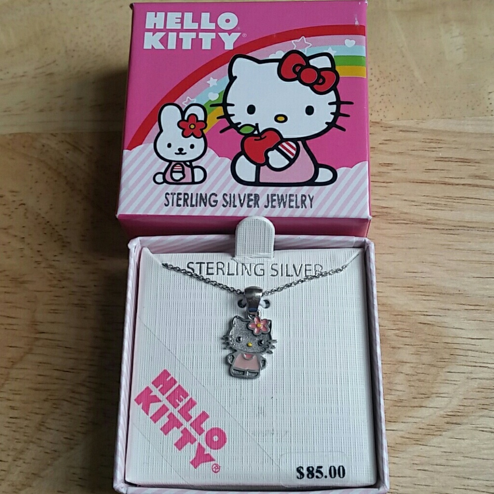 Hello Kitty necklace