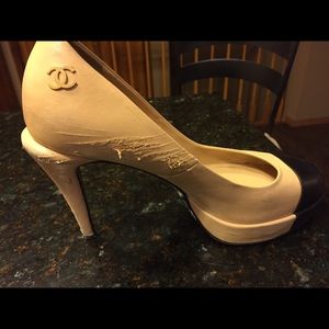 Chanel pumps