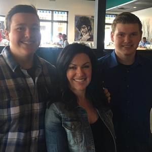 Meet your Posher, Sara