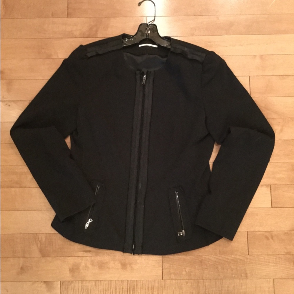 T Tahari zip front blazer