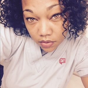 Meet your Posher, Tara