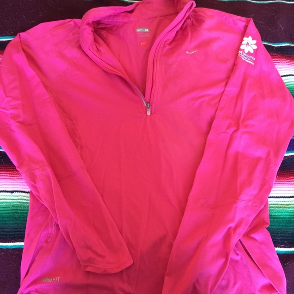 Nike pullover