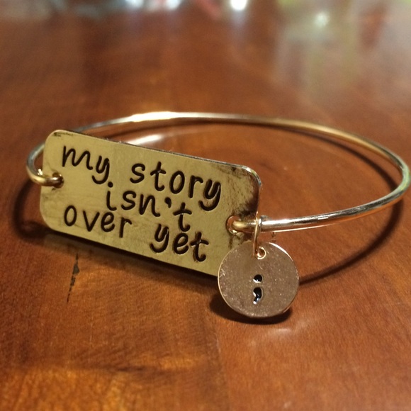 🎉HP!!🎉 “My story isn't over yet" bangle - Picture 2 of 2