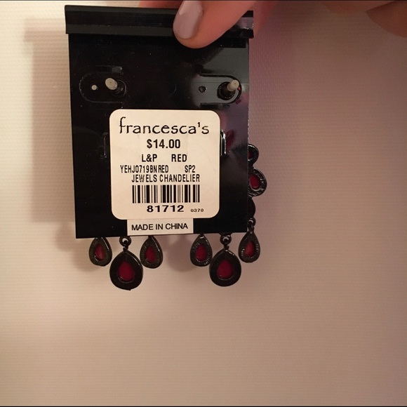 NWT Francesca's red earrings - Picture 2 of 3