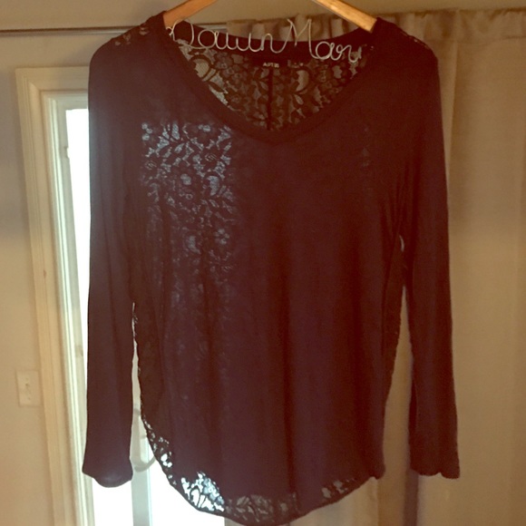 NWOT lace back long sleeve top