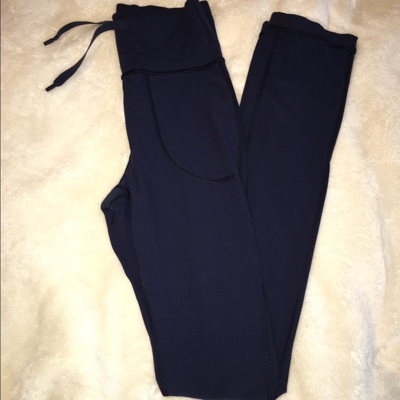 Lululemon Navy Blue full length leggings w/ pocket