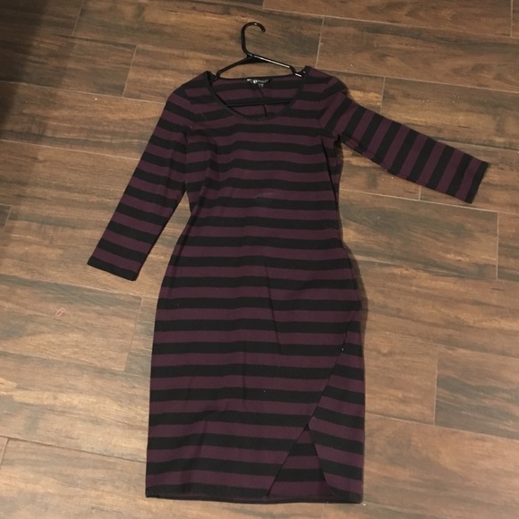 Dress - Picture 1 of 3