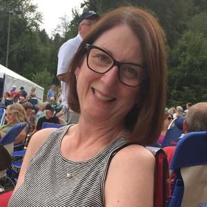 Meet your Posher, Debra