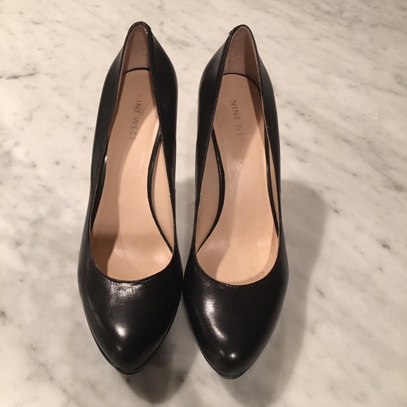 Nine West black leather heels