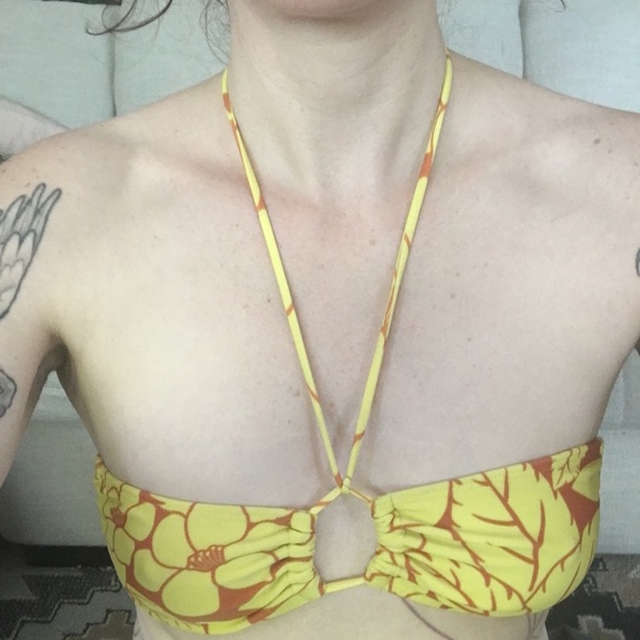 Brazilian Bikini. - Picture 2 of 2