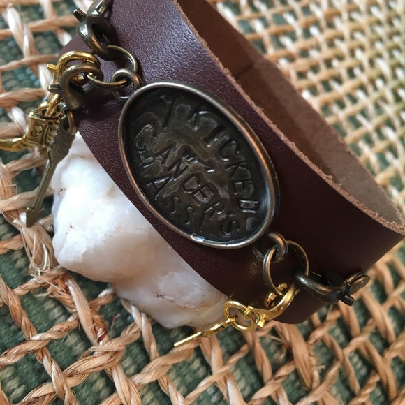 2x's🎉HP🎉I kicked cancers ass ✨custom bracelet✨ - Picture 5 of 8