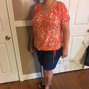 Cute orange and cream top