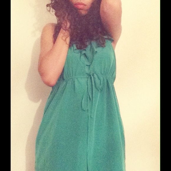 green minidress