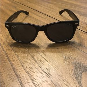 Like New Rayban Wayfarer Sunglasses