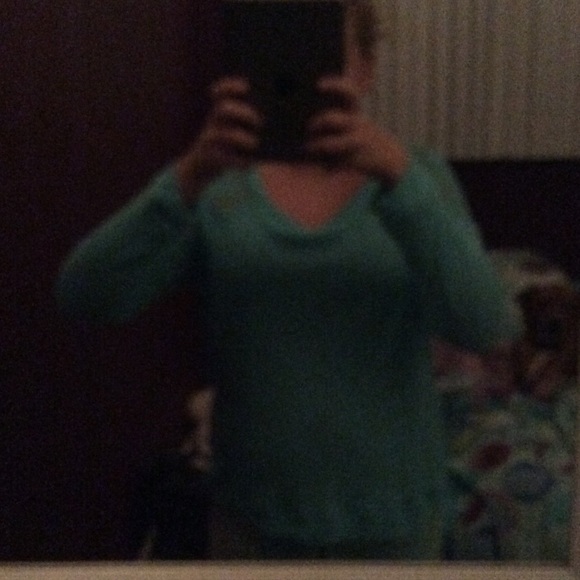 Blue laced-shoulder long sleeve shirt NEW - Picture 3 of 3