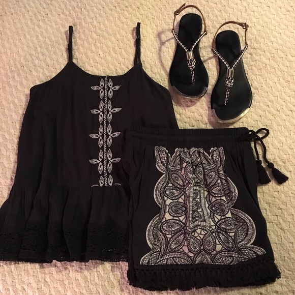 2 PC Set NWT