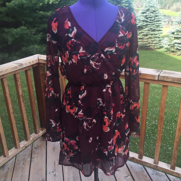 Floral Abercrombie & Fitch Bell Sleeve Dress