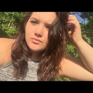 Meet your Posher, Lea