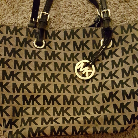 Michael Kors Tote