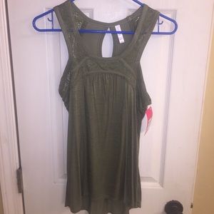 Top from target. Olive green.