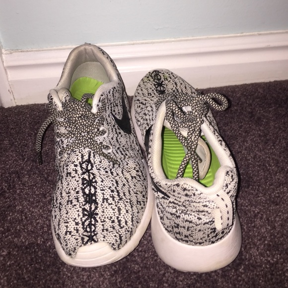 Nike free run with yeezy boost effect - Picture 2 of 2