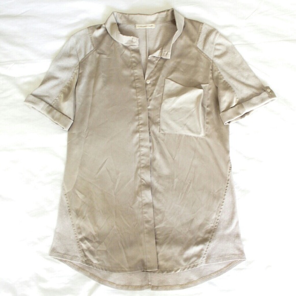 SOLD champagne gold button up - Picture 2 of 4