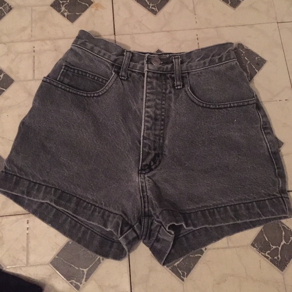 High waisted vintage grey washed shorts
