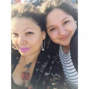 Meet your Posher, Divina