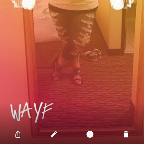 Torrid jeans - Picture 3 of 3