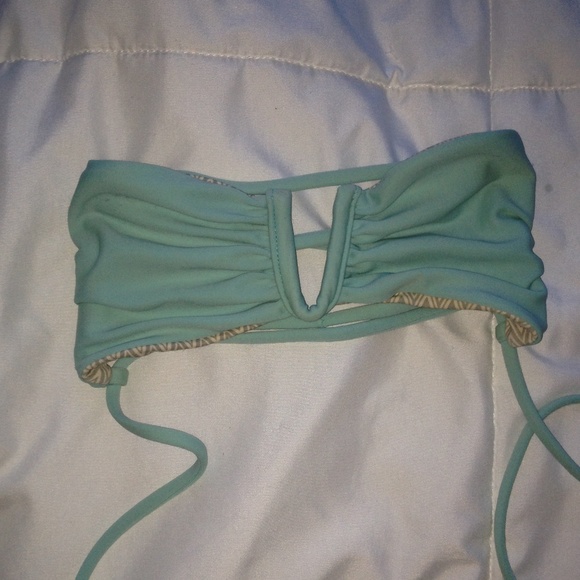 RARE ACACIA SWIMWEAR CLEARWATER TOP