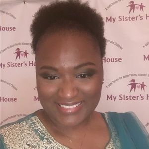 Meet your Posher, Courtney