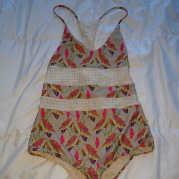SOLD Acacia swimwear small vintage Hawaii London