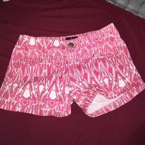 AE patterned shorts