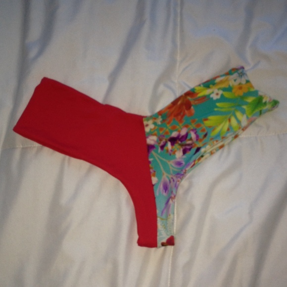 Sanlorenzo two colored bottoms size small
