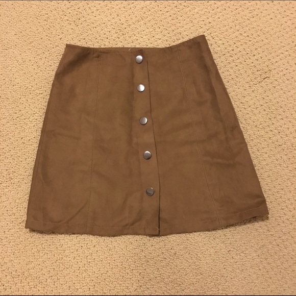 Button down suede high waisted skirt