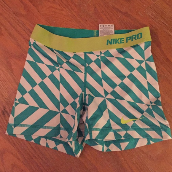 XS Nike spandex