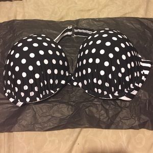 Black and white bikini top