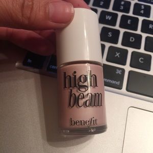 Benefit High Beam (full size)