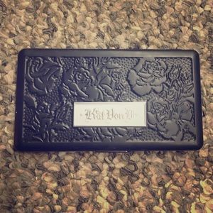 Kay Von D True Romance Saint palette