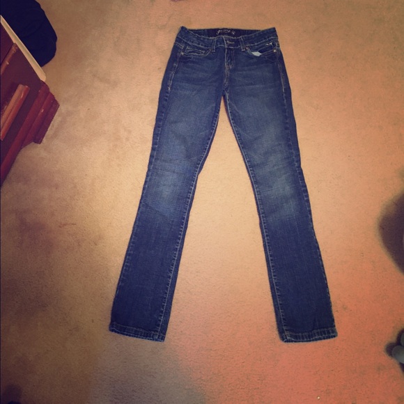 🎉🎉FLASH SALE: 15 pairs of Grane jeans for $150