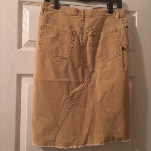 Bundle sale on Abercrombie & Fitch skirt & cami - Picture 8 of 8