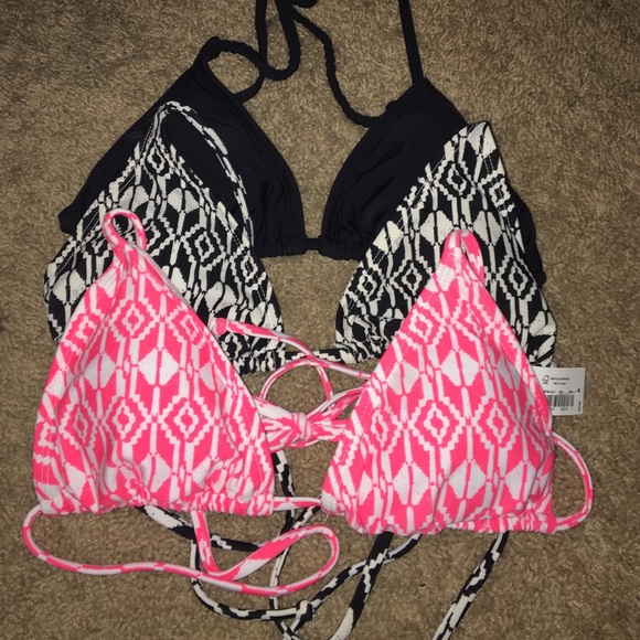 • Bikini Top Bundle •
