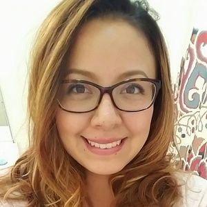 Meet your Posher, Yazette