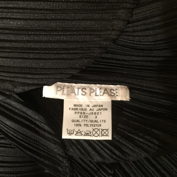 🌸SOLD🌸Pleats Please by Issey Miyake. - Picture 4 of 4